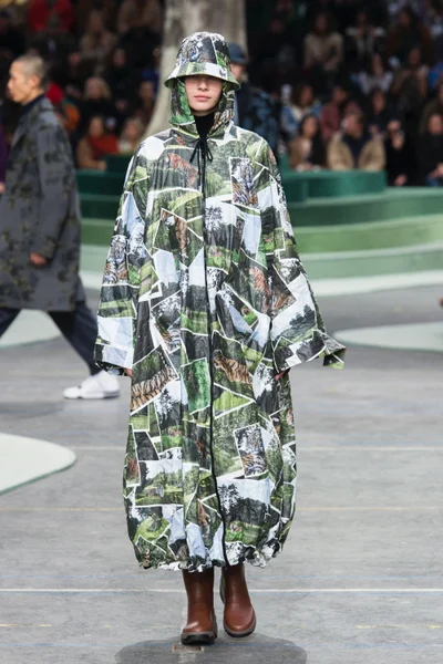 Look 52